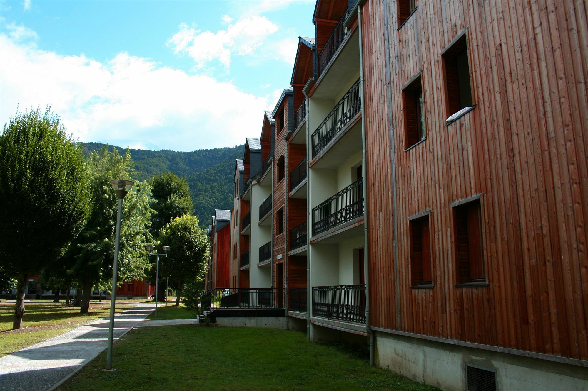 Residence Les Jardins De Ramel By Popinns Bagneres-de-Luchon Exterior photo